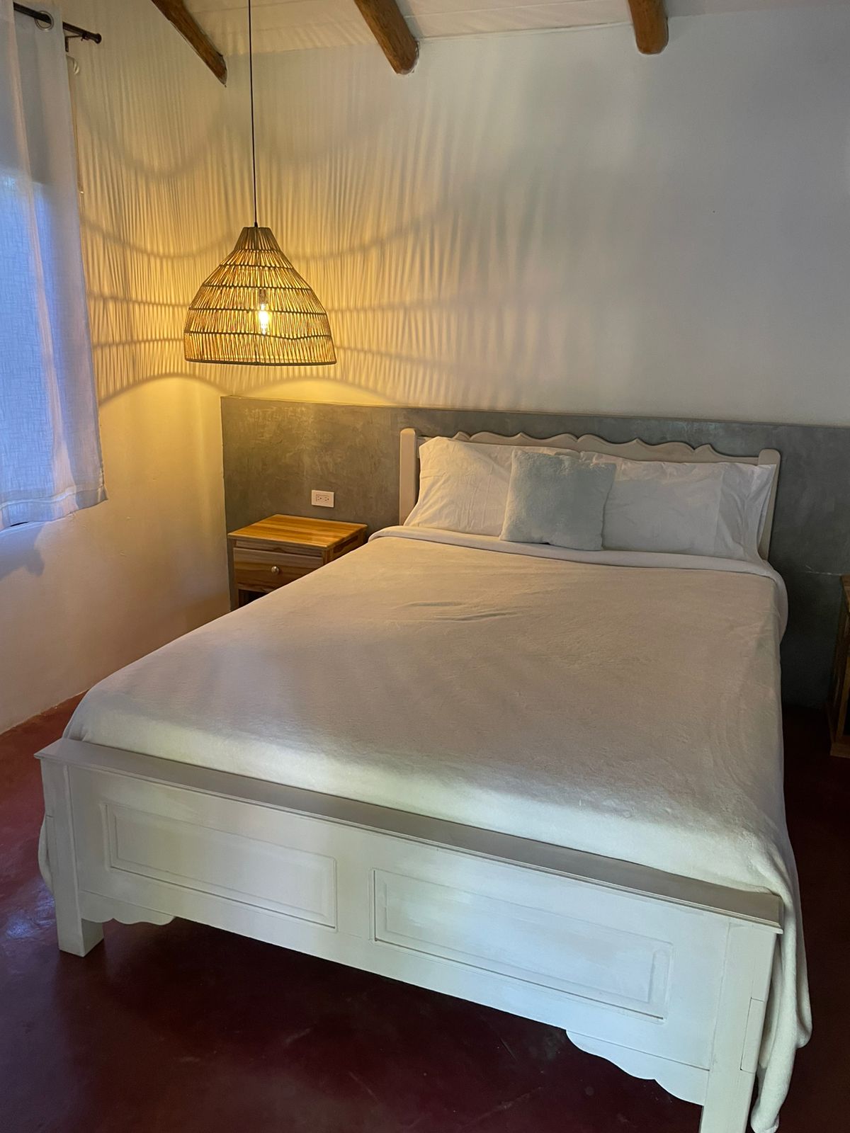 Deluxe Two-Bedroom Apartment with Balcony image 1