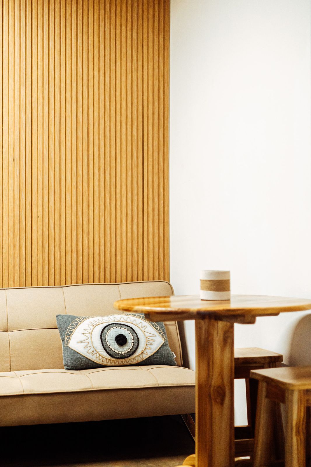 Deluxe Two-Bedroom Apartment with Balcony 4