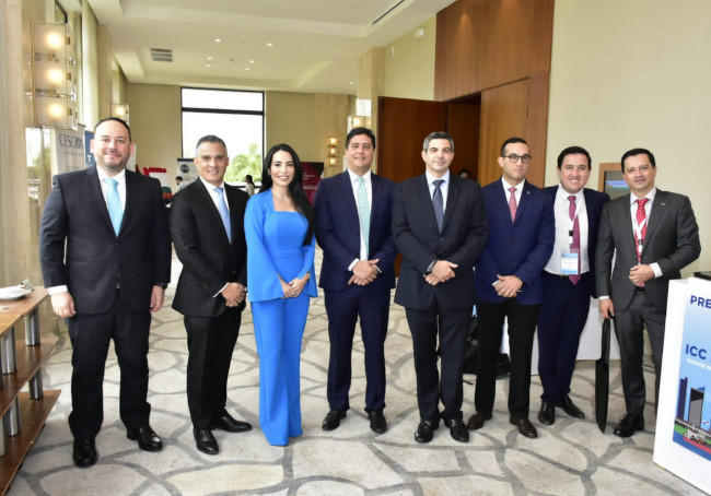 Sesión plenaria en ediciones anteriores de PANARB